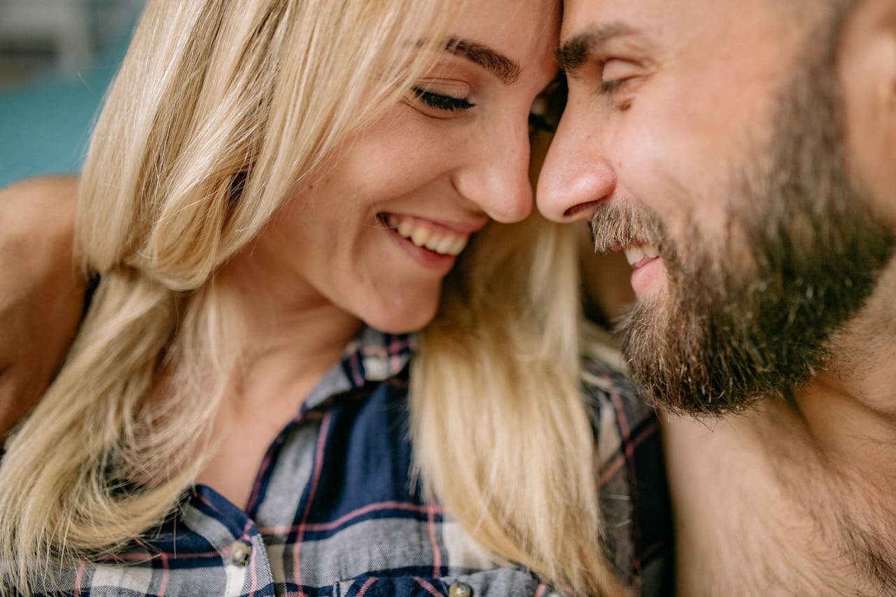 How to Balance Independence and Togetherness in Love - Case Studies and Real-Life Examples